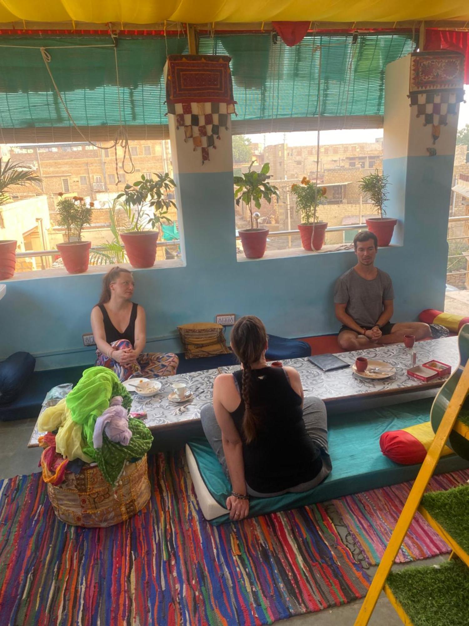 Blue Eye Hostel Jaisalmer Zewnętrze zdjęcie