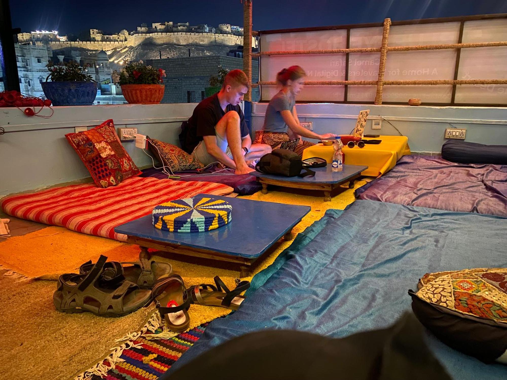Blue Eye Hostel Jaisalmer Zewnętrze zdjęcie