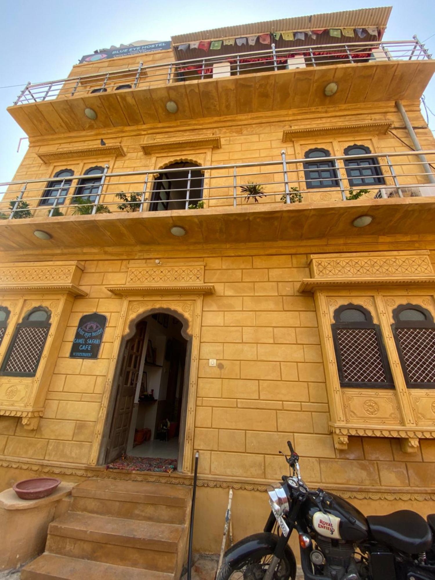 Blue Eye Hostel Jaisalmer Zewnętrze zdjęcie